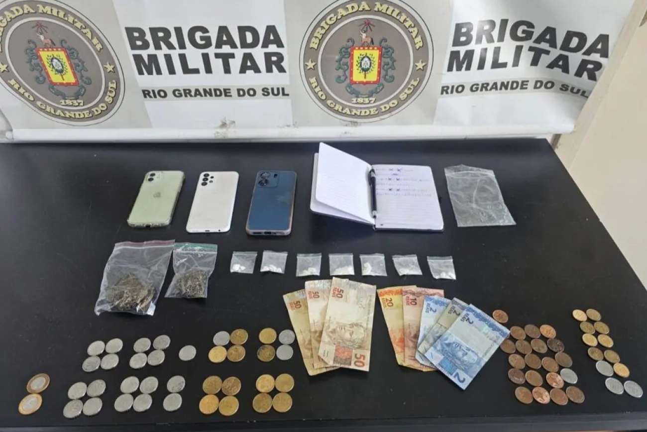 Homem é preso com drogas e tem veículo apreendido em Passo Fundo