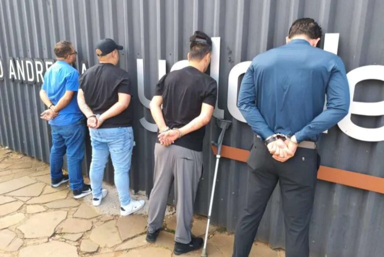Quatro pessoas são presas em flagrante por aplicar golpe do bilhete premiado em Vacaria
