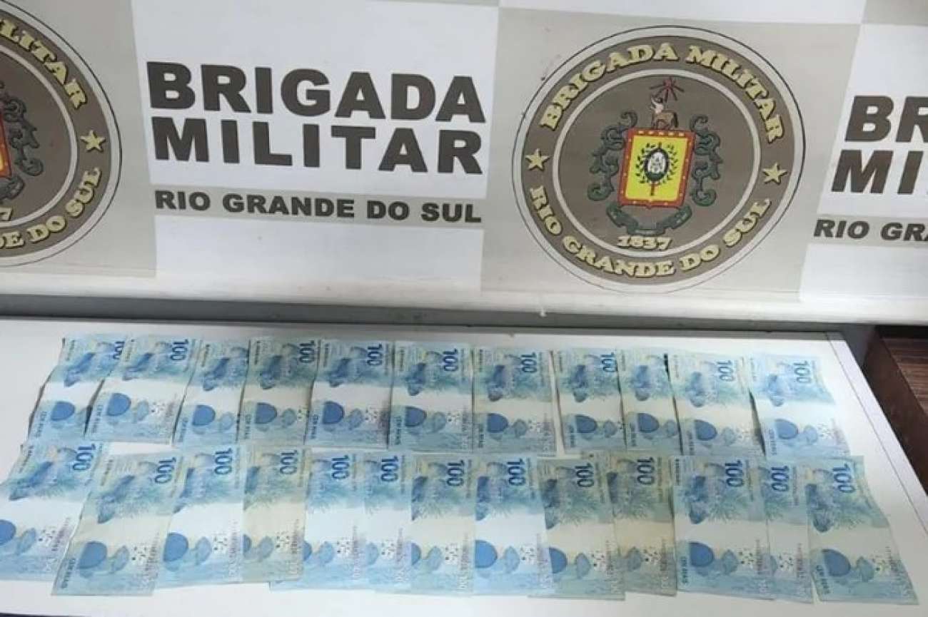 Dupla é presa por extorsão contra idoso em Carazinho