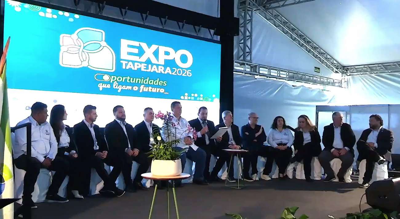 Em sessão solene na Expo Tapejara, Câmara de Vereadores homenageia ex-presidentes da feira