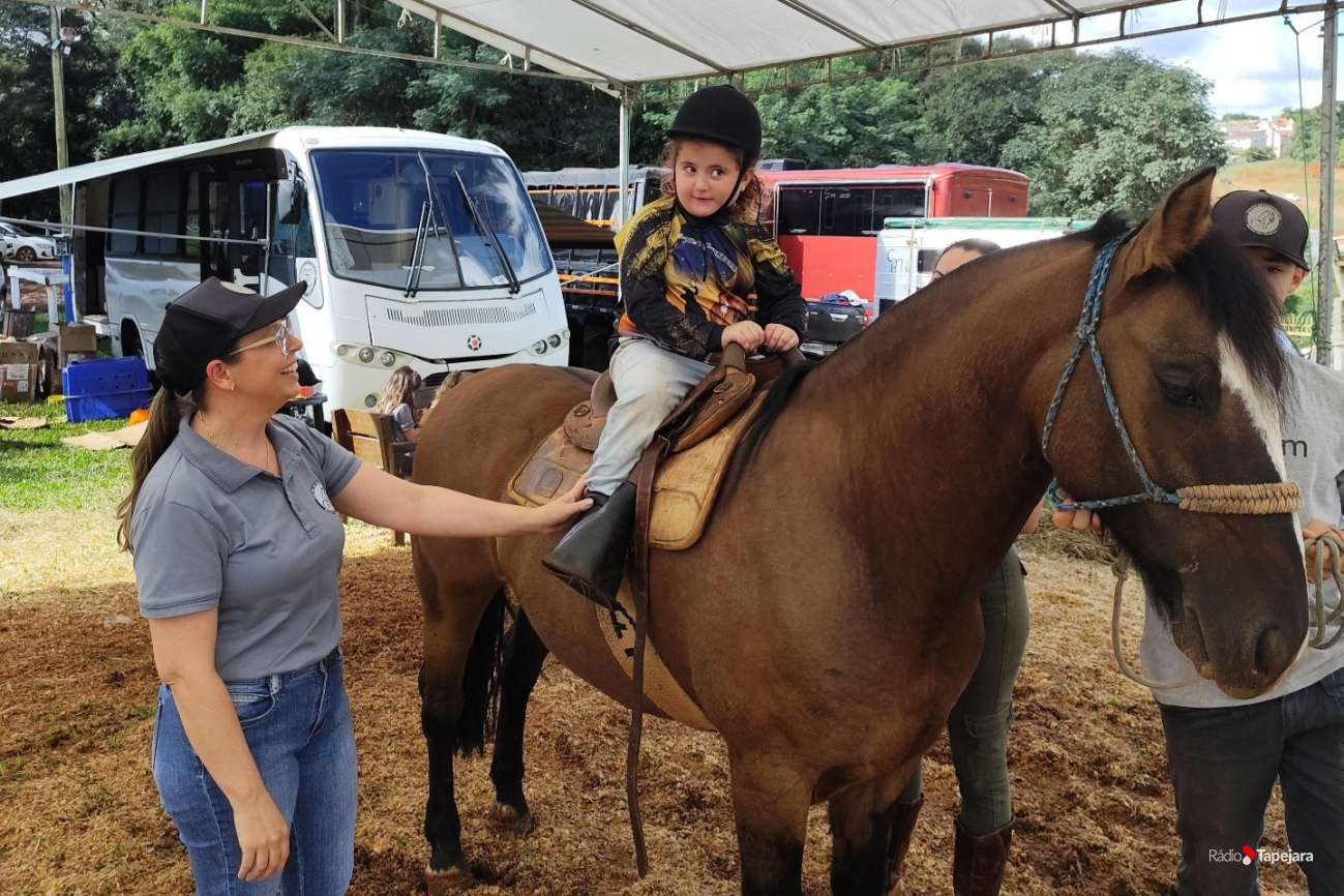 Equoterapia e contato com cavalos marcam atividades do Recanto São Francisco na Expo Tapejara 2026