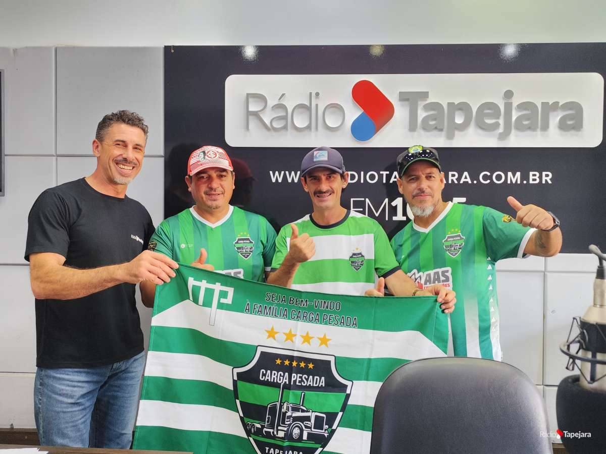 Carga Pesada realiza sorteio de rifa na Rádio Tapejara