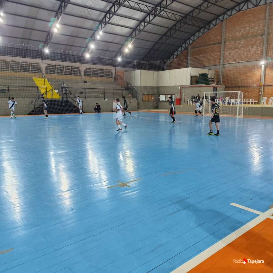 Iniciado o Campeonato Aberto de Futsal de Vila Lângaro