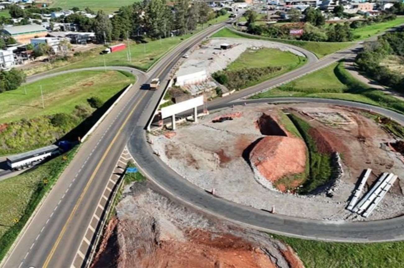 Concessionária fará bloqueios na BR-386 para instalação de vigas em viaduto de Tio Hugo