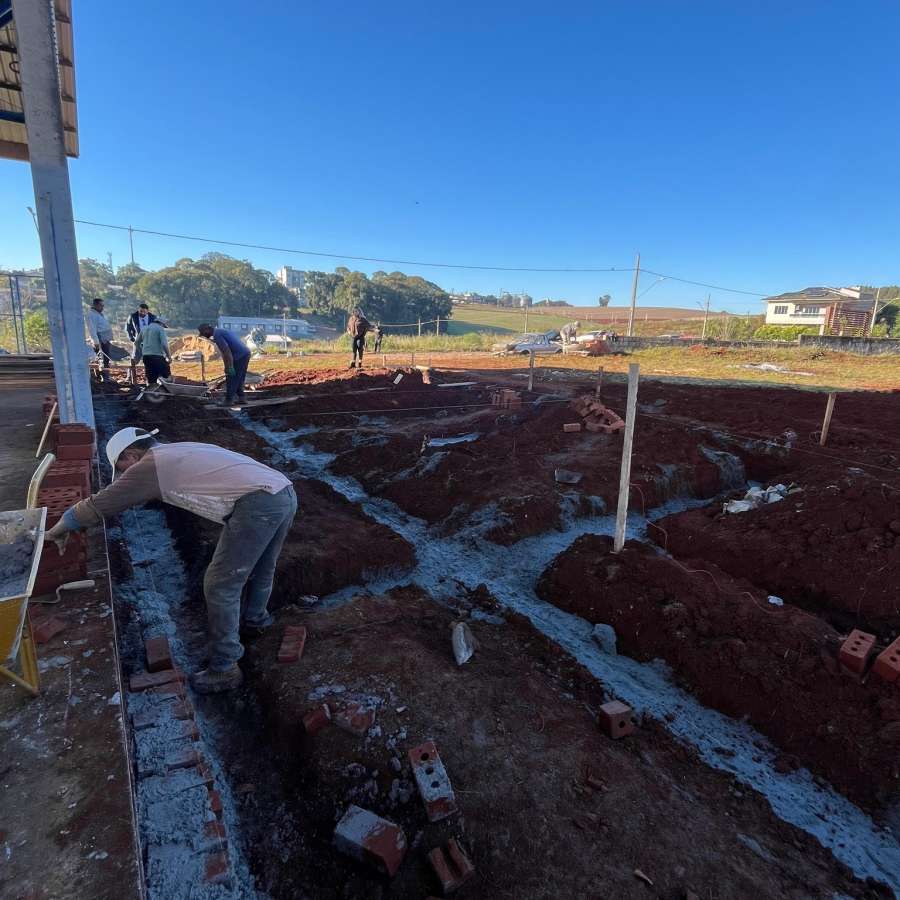 Ampliação da quadra da Coohasa vai transformar espaço em Complexo Esportivo em Ibiaçá