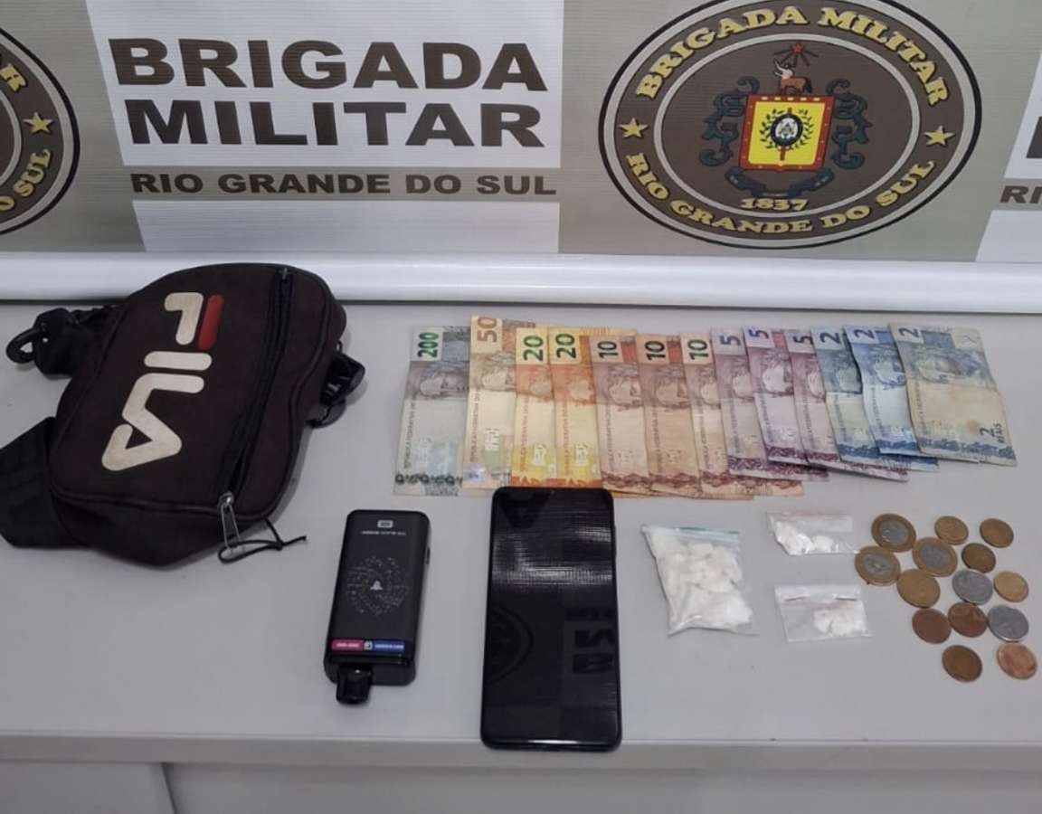 Homem é preso por tráfico de drogas, em Estação
