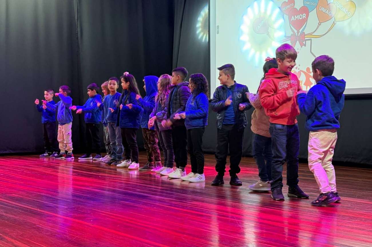 Noite da Família da Escola Severino Dalzotto reúne comunidade escolar no Centro Cultural