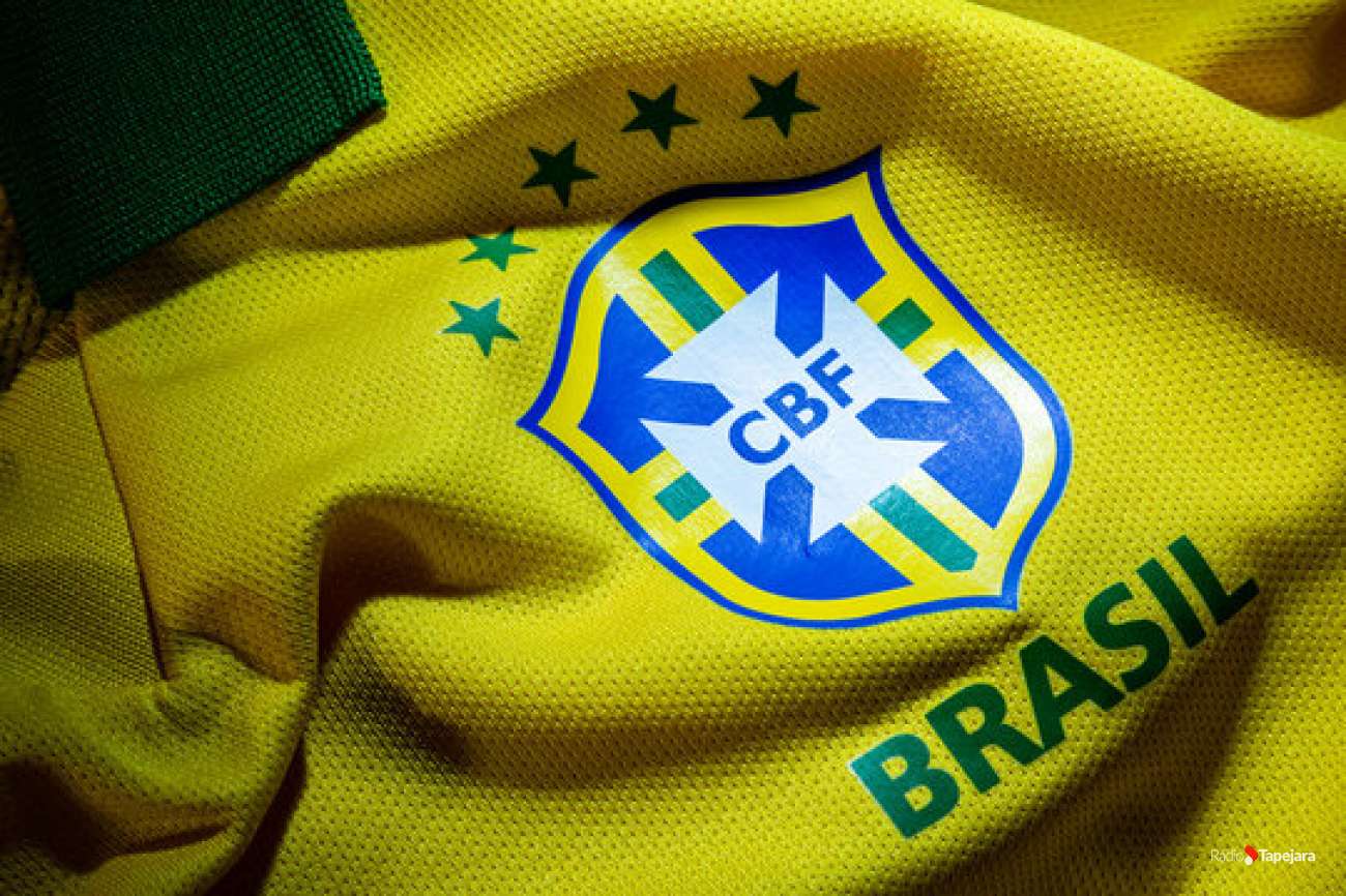 Jogadores da Seleção chegam à Granja Comary de helicóptero antes de preparação para a Copa