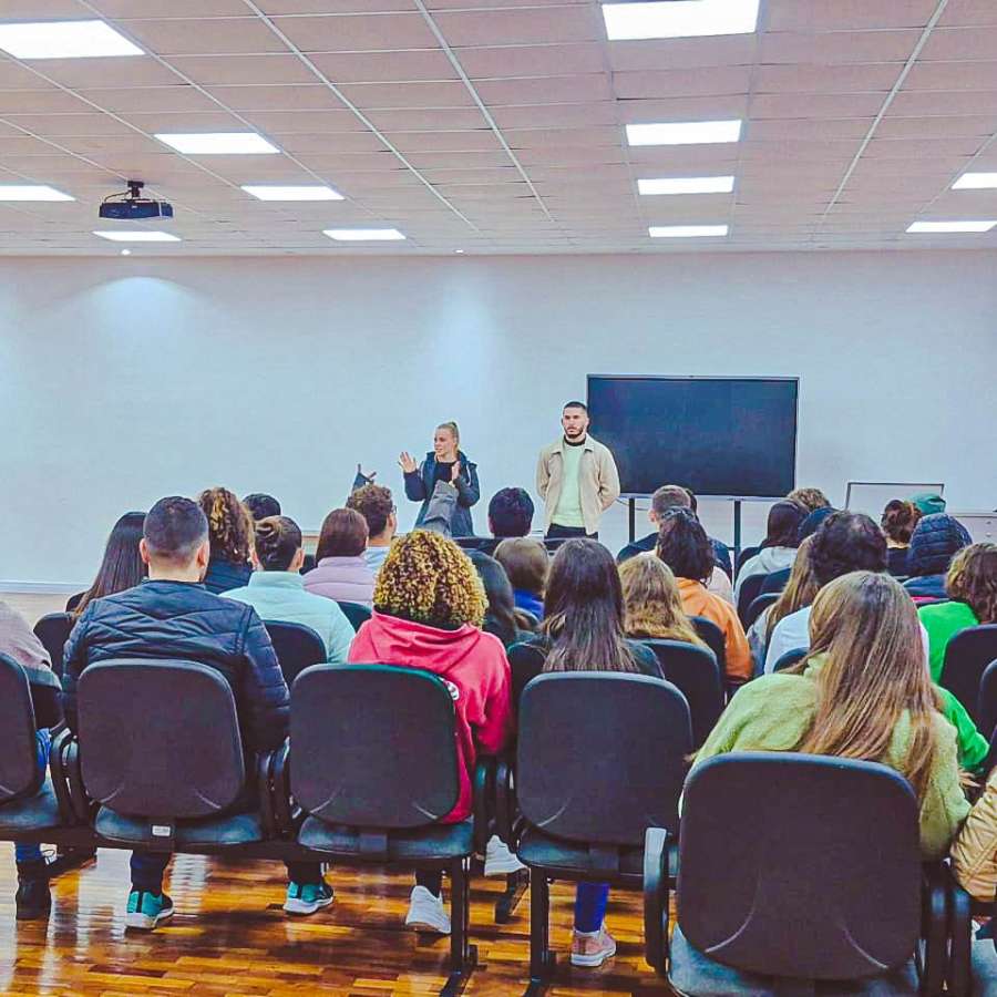 Ibiaçá promove palestras de conscientização do Maio Laranja nas escolas