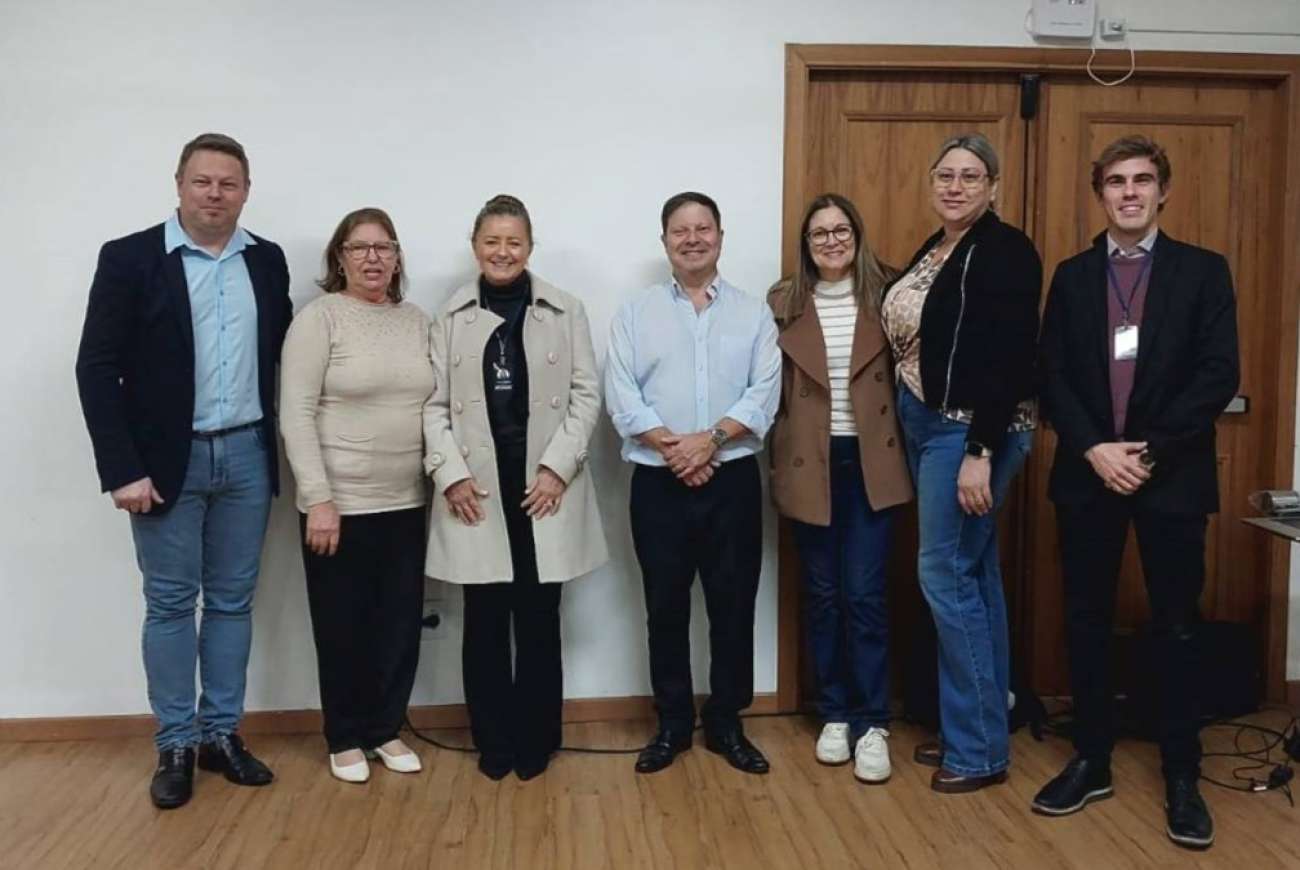 Conselho Tutelar de Tapejara participa de seminário estadual sobre garantia dos direitos da criança e do adolescente