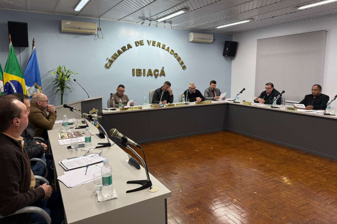 Diante de proposta de PPPs na educação estadual, Câmara de Ibiaçá aprova moção de apoio a escolas públicas