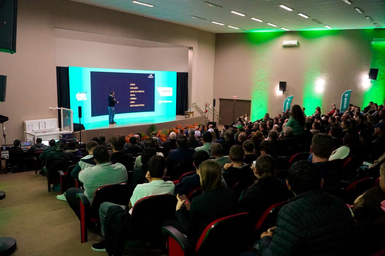 Sicoob Crediauc realiza o lançamento do Plano Safra 2025/2026 em evento oficial