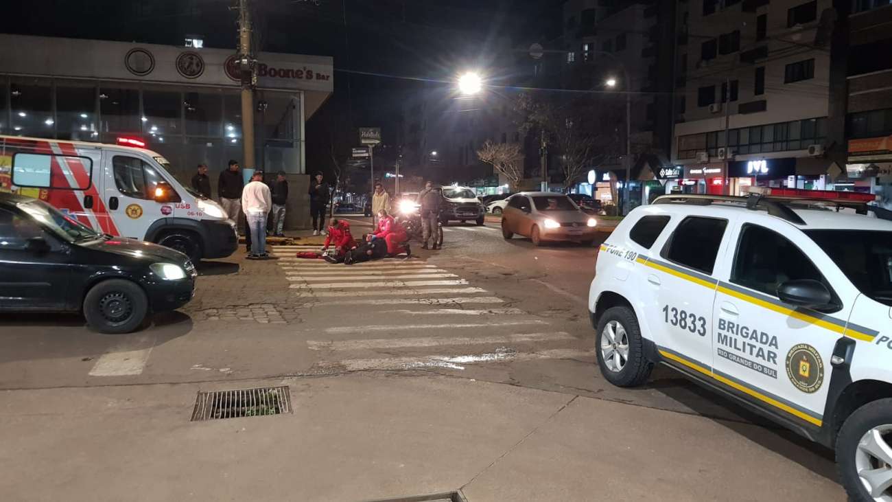 Motociclista fica ferido em acidente no centro de Tapejara