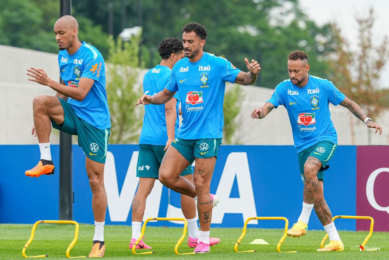 Brasil e Japão duelam nesta segunda pelos 16 avos de final da Copa