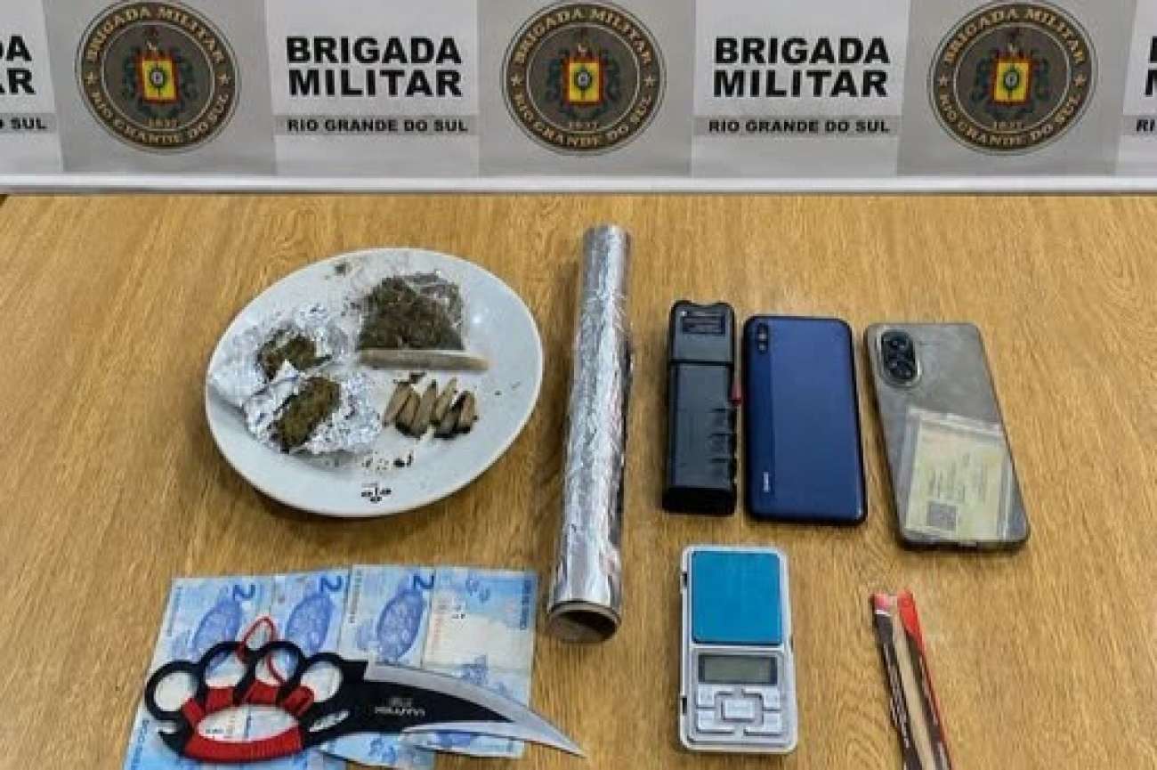 Homem é preso, e adolescente, apreendido, por tráfico de drogas, em Tapejara