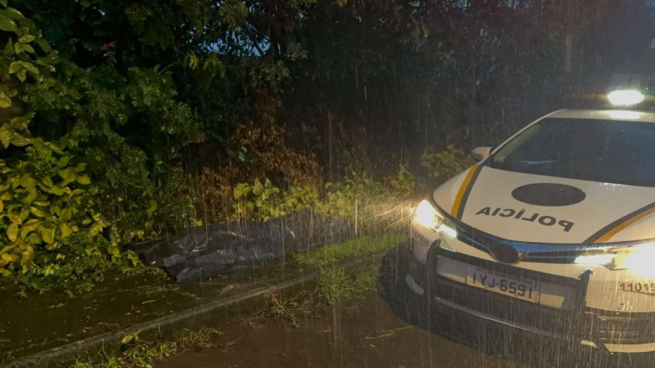 Corpo de homem é encontrado em calçada no Bairro Donária, em Passo Fundo