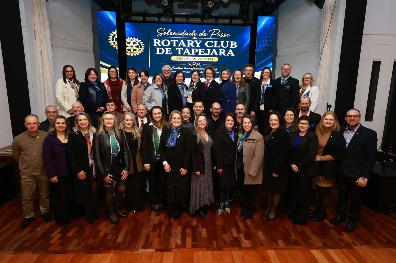 Elaine Caldatto assume a presidência do Rotary Club de Tapejara