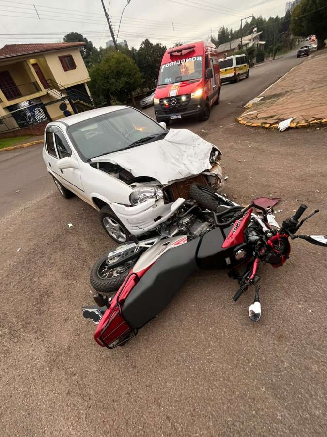 Acidente de trânsito é registrado no Bairro São Cristóvão em Tapejara