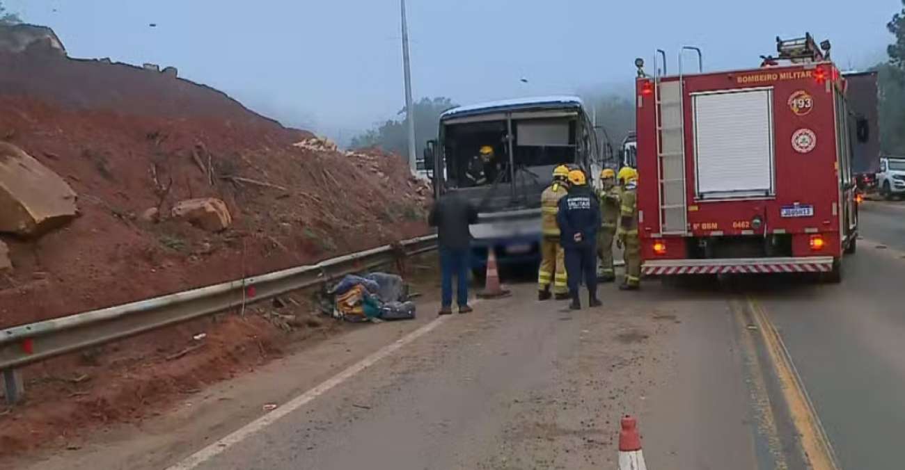 Duas pessoas morreram em colisão entre ônibus e caminhão em Santa Cruz do Sul
