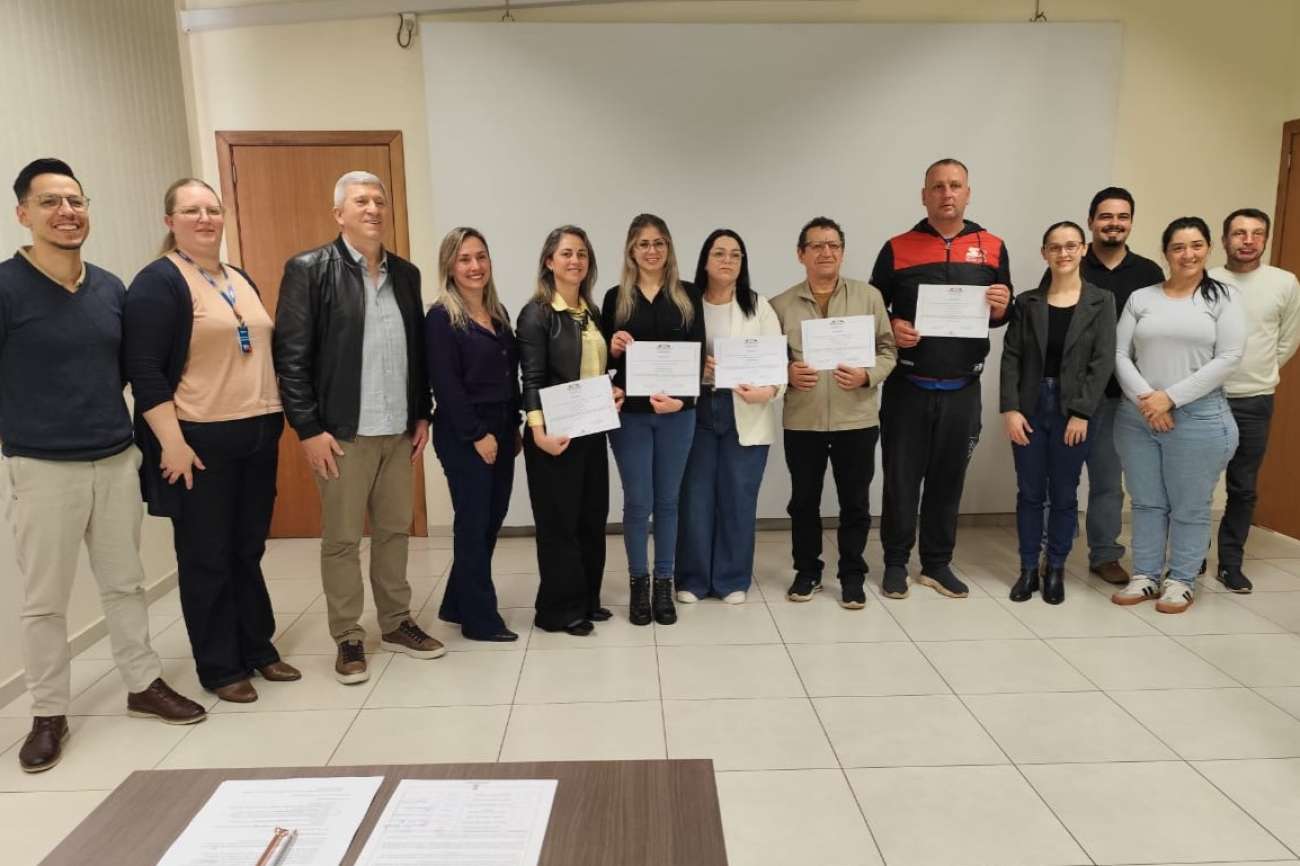 Cerimônia empossa Jaqueline Carvalho e suplentes do Conselho Tutelar de Tapejara