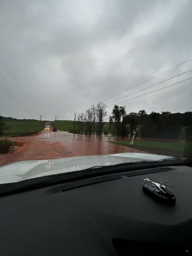 143 municípios do Rio Grande do Sul sofreram danos causados pelas enchentes