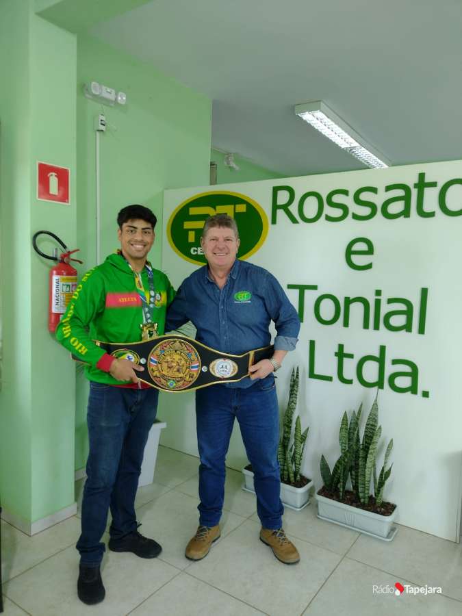 Atleta de Coxilha conquista cinturão da Copa do Brasil de Muaythai no Espírito Santo