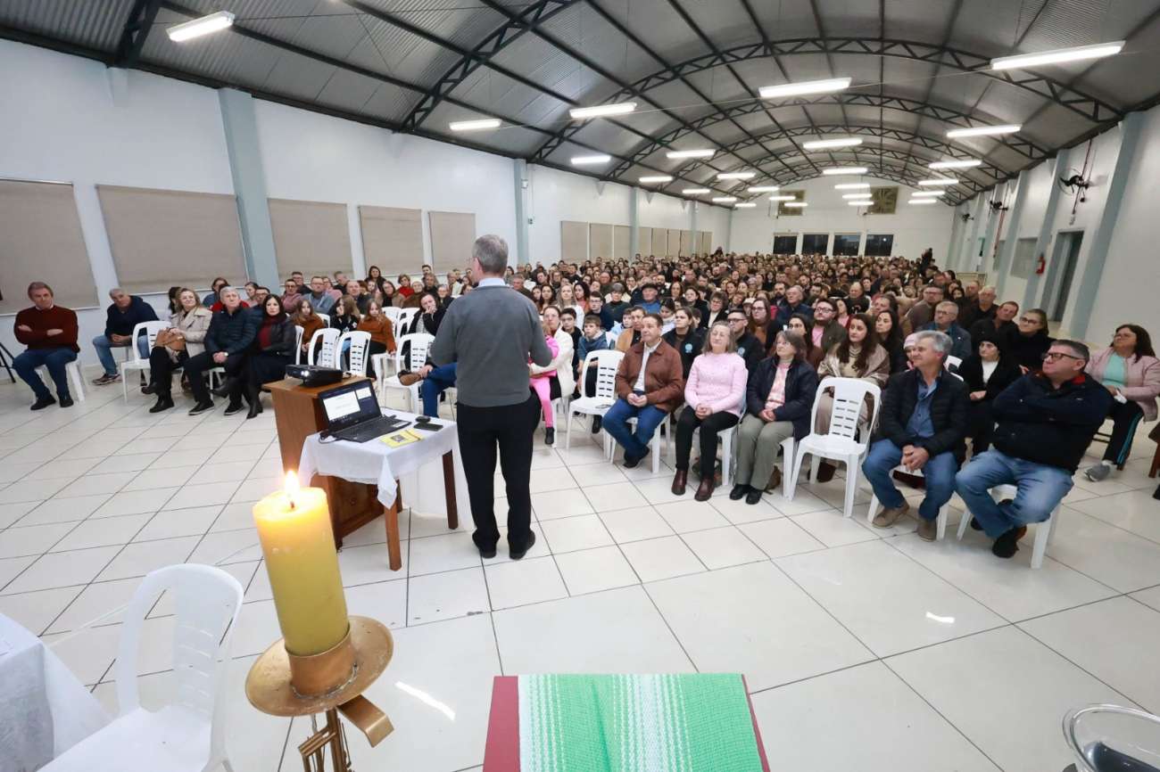Semana Nacional da Família reúne comunidade de Tapejara em momento de reflexão e fé