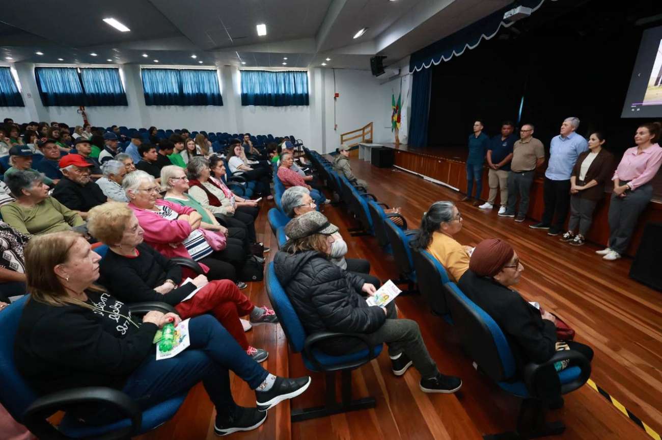 Cinema Lilás promove conscientização em Tapejara