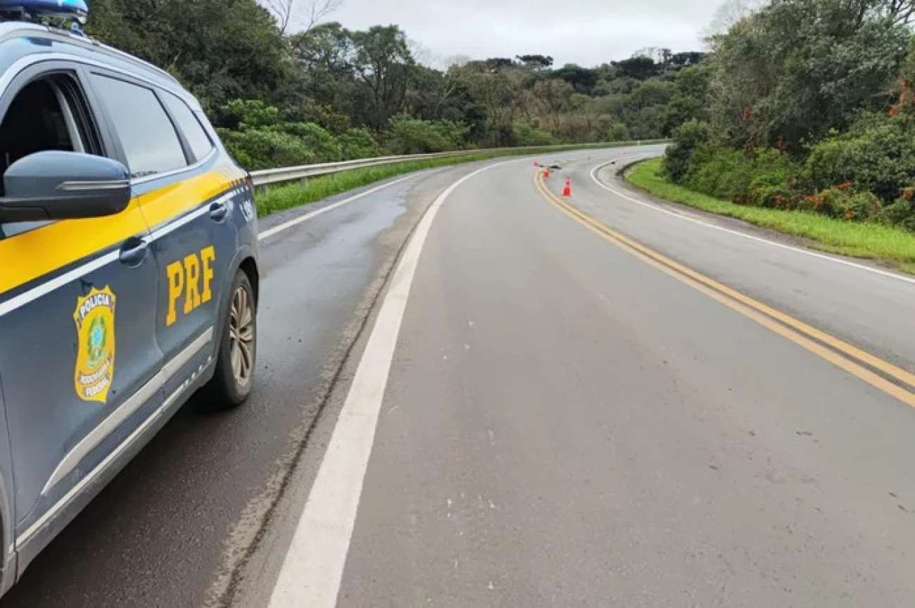 Motociclista sofre queda na BR-285 e morre atropelado por caminhão
