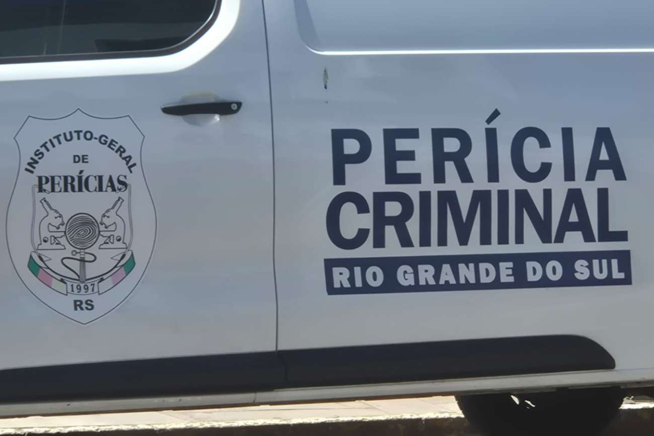 Acidente com trator deixa homem morto e mulher ferida em Planalto