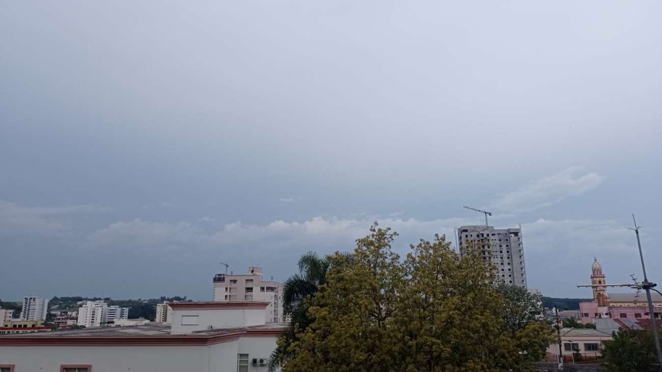 Frente fria traz risco de temporais e ventos fortes para Tapejara nesta segunda-feira