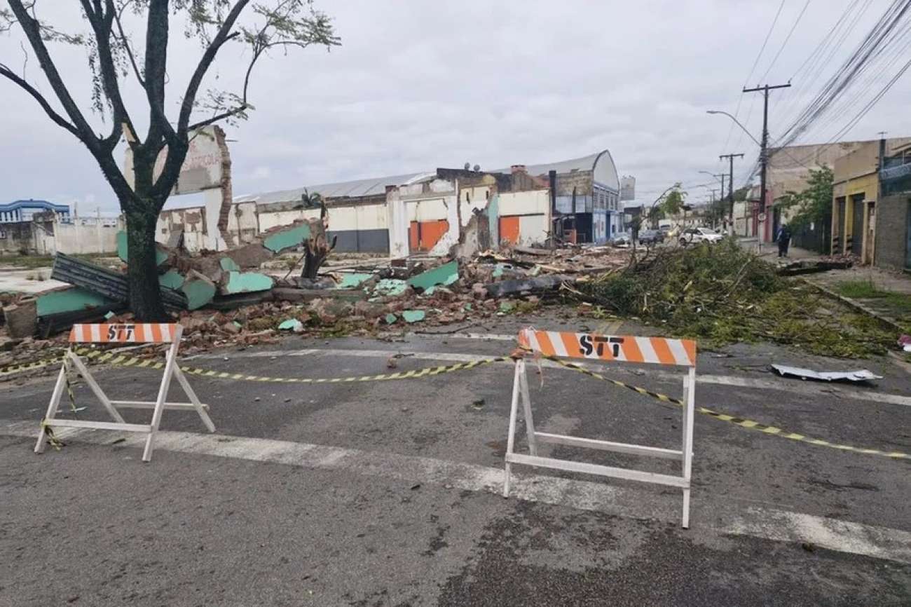 Temporal provoca estragos em diferentes regiões do Rio Grande do Sul nesta segunda-feira