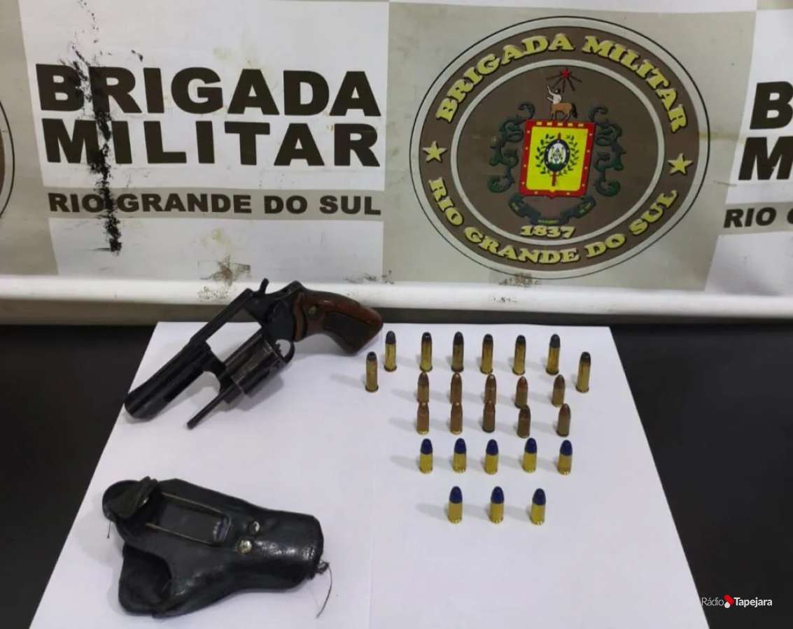 Homem é preso por posse ilegal de arma de fogo no bairro São Luiz Gonzaga, em Passo Fundo