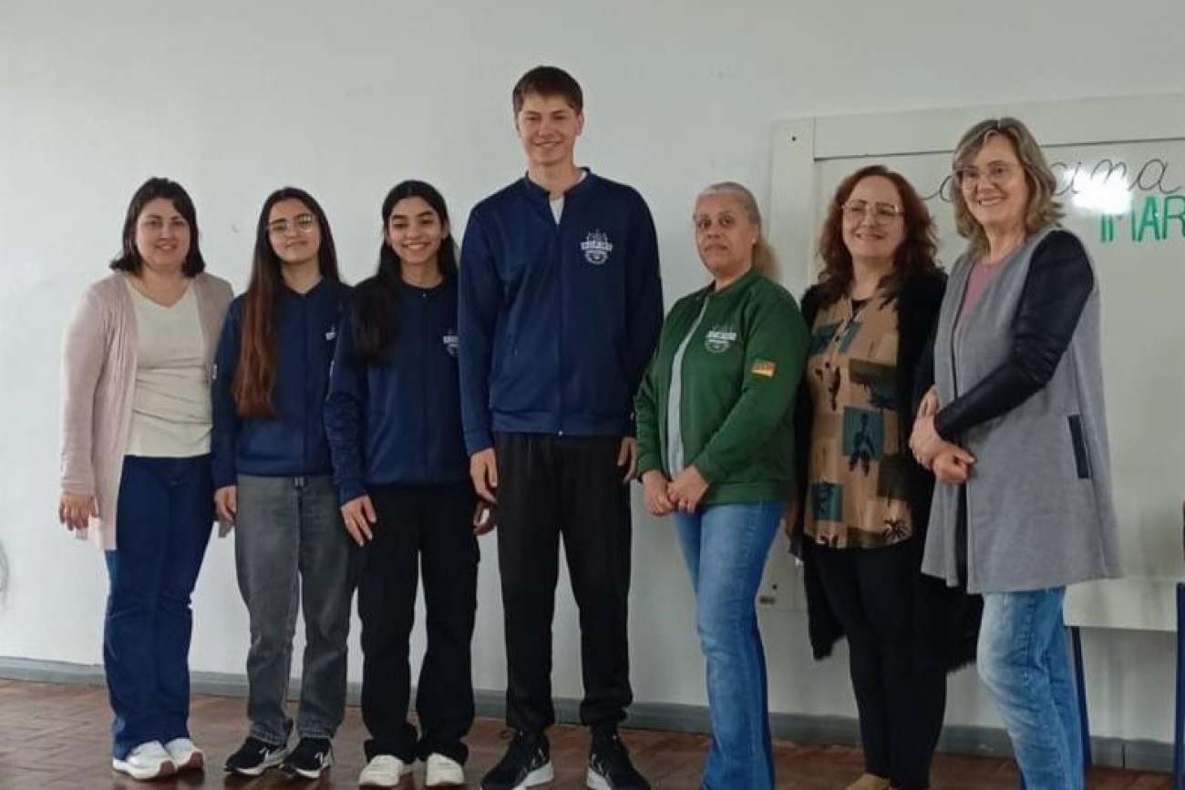 Estudantes de Água Santa vencem etapa estadual do Desafio Liga Jovem com projeto de bioplástico