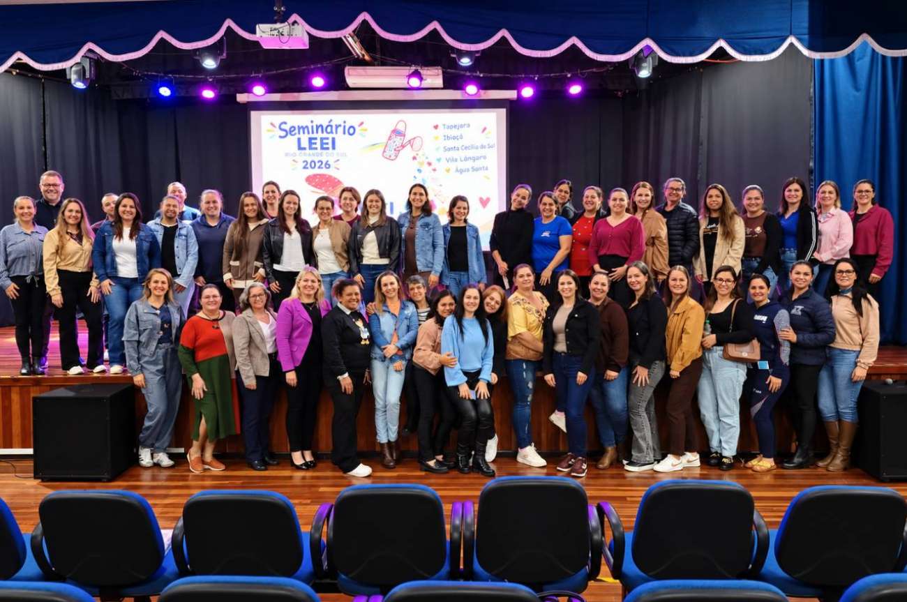 Tapejara reúne professores de cinco municípios em seminário sobre leitura na Educação Infantil