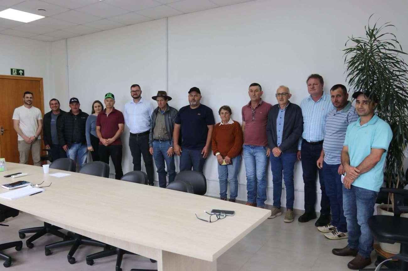 Água Santa contempla mais nove famílias com incentivo à produção leiteira