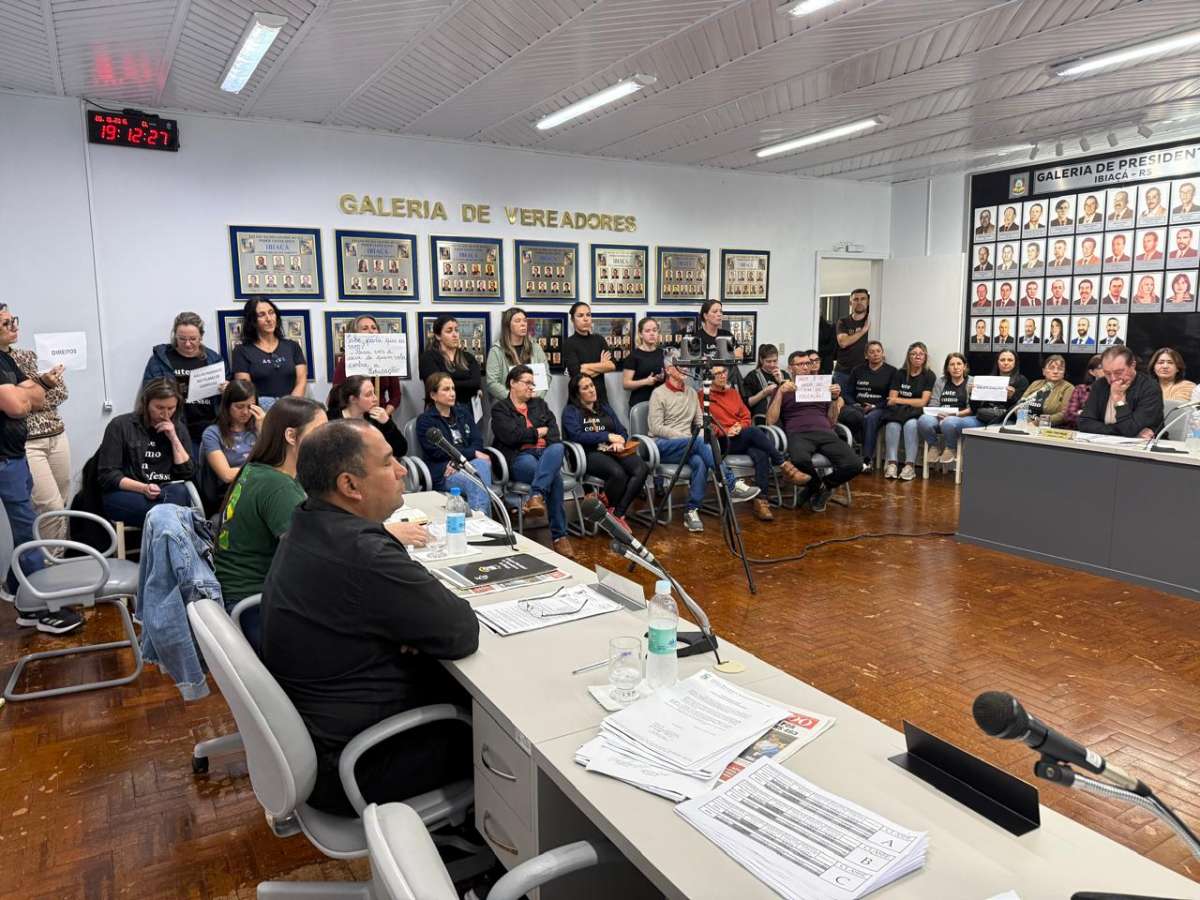 Ibiaçá aprova mudanças no Plano do Magistério, e ensino superior passa a ser requisito mínimo para ingresso na carreira