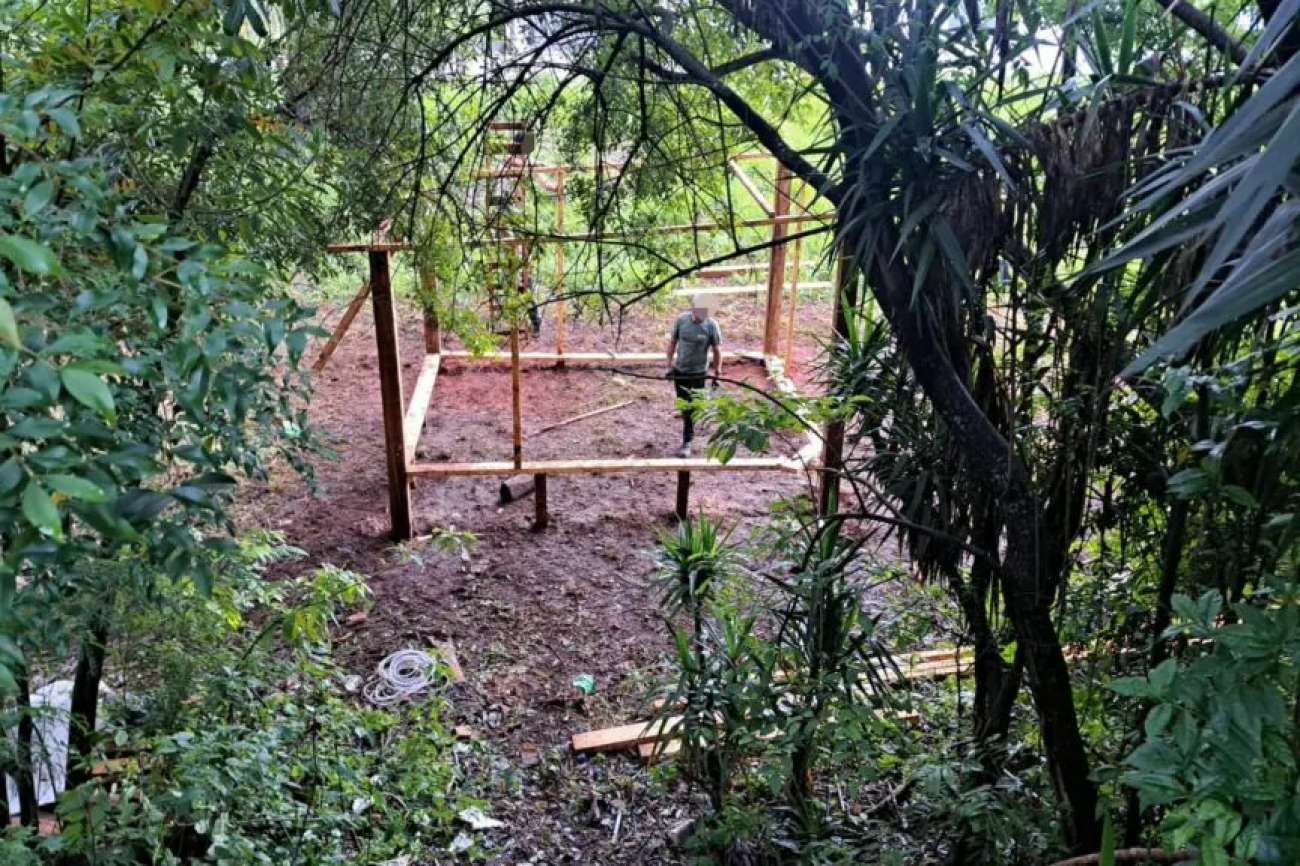 Tentativa de construção ilegal à margem de rodovia provoca desentendimento em Passo Fundo