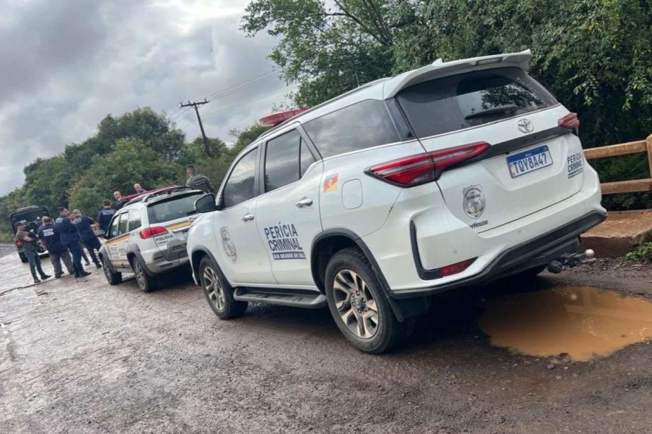Corpo com marcas de tiros é encontrado às margens da BR-153, em Passo Fundo