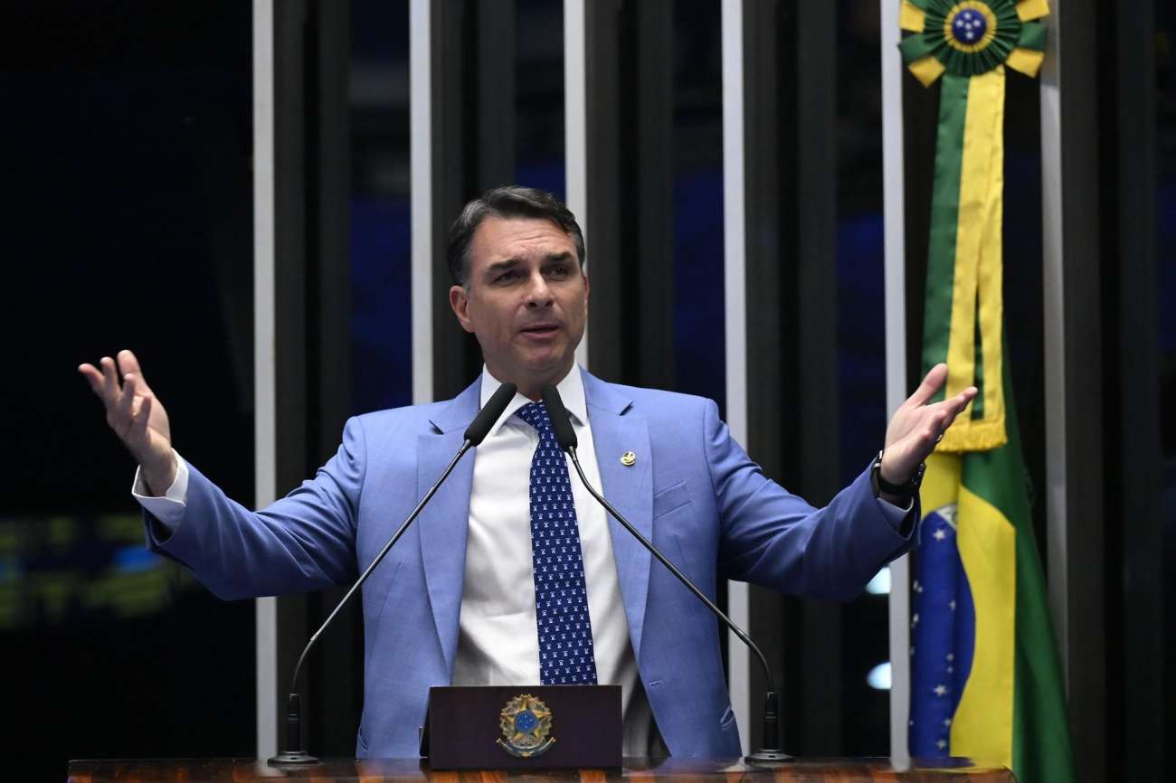 Tapejara dá ampla vantagem a Flávio Bolsonaro, com 77,96% dos votos
