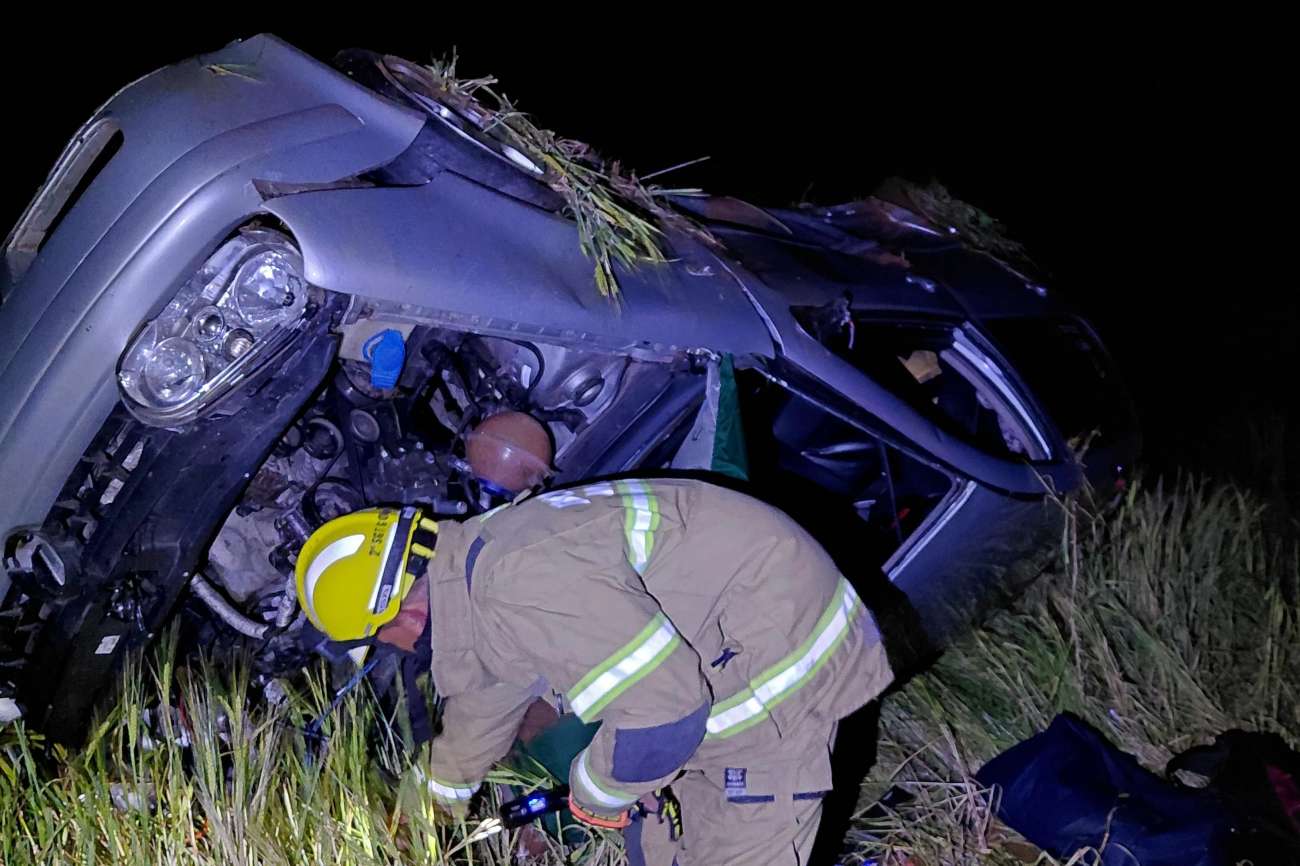 Mulher de 24 anos morre em capotamento na BR-470, em Lagoa Vermelha