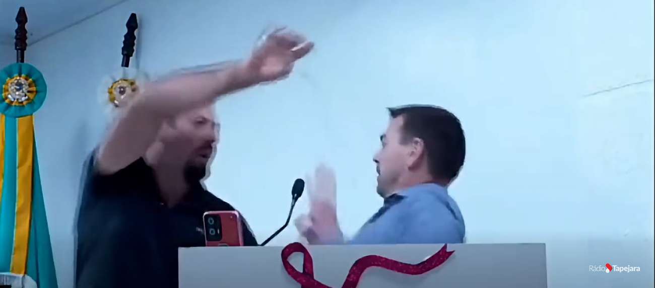 Discussão entre vereadores termina em agressões durante sessão da Câmara de Campos Borges