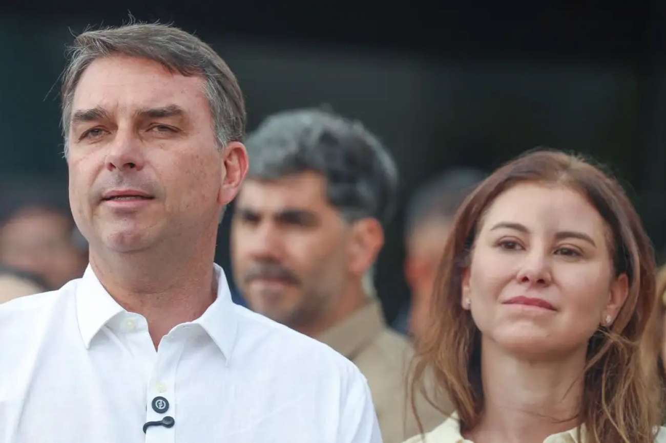 Flávio Bolsonaro chega aos Estados Unidos, e aliados apontam possibilidade de pedido de asilo político