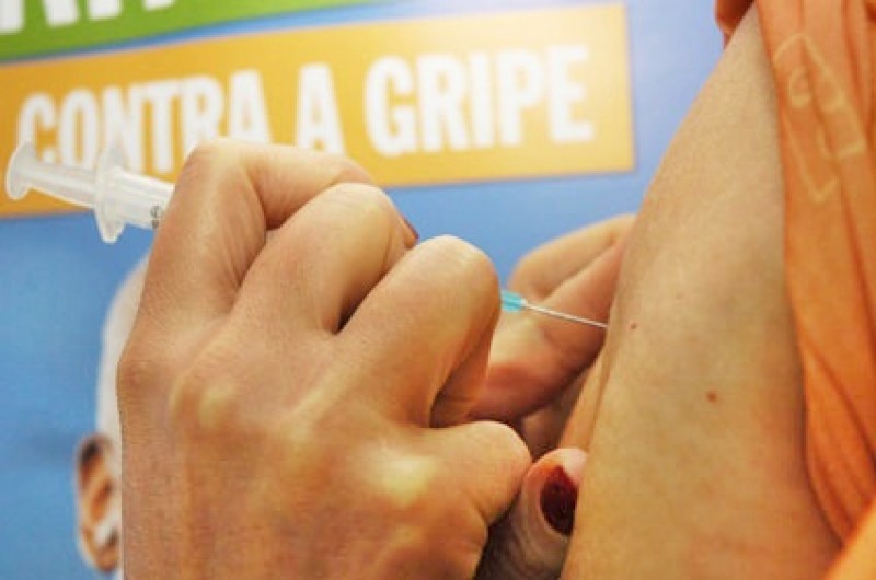 Mais alguns grupos prioritários começam a receber a vacina contra a gripe em Tapejara
