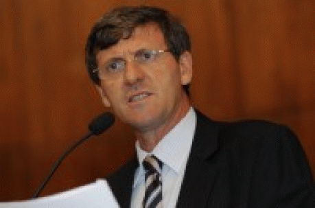 Firmado por 33 parlamentares, projeto de lei disciplina situação das revendas de agroquímicos no Estado 