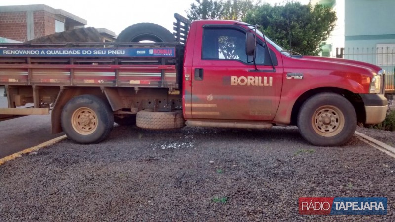 Agentes da DP de Tapejara recuperam caminhonete roubada durante latrocínio