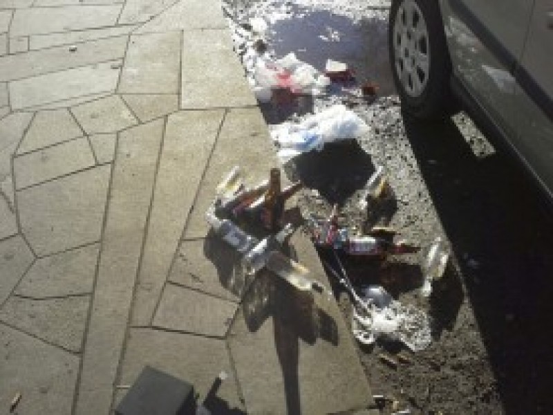 Agora é lei: começam as multas para quem joga lixo nas ruas de Passo Fundo