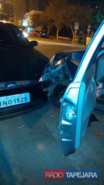 Motorista embriagado causa dois acidentes no centro de Tapejara