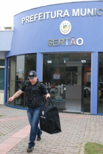 Ex-Prefeito de Sertão é condenado por desvio de dinheiro público