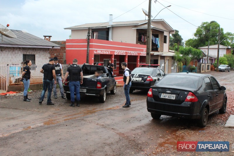 Operação policial resulta em cinco prisões em Tapejara 